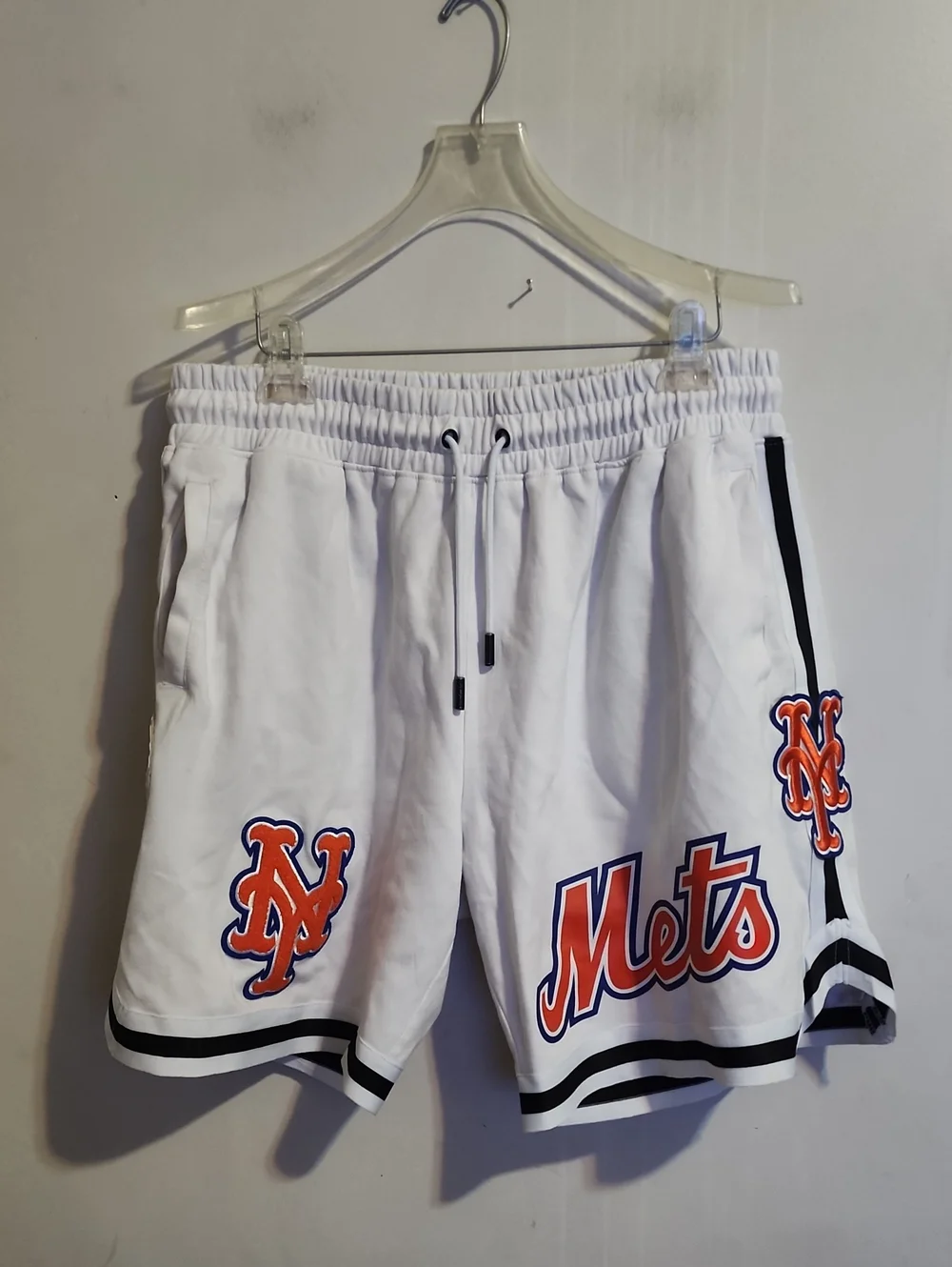 Fila White Men's Athletic Shorts with Orange and Blue Mets Logos